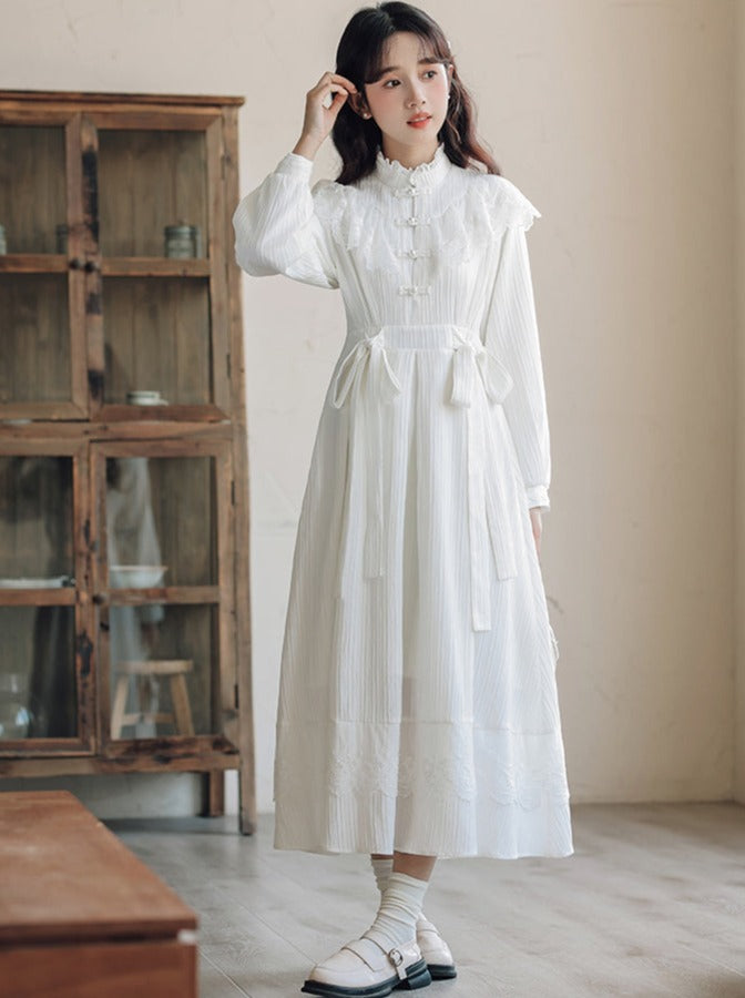 Spitzenkleid aus China mit Schleife in der Taille