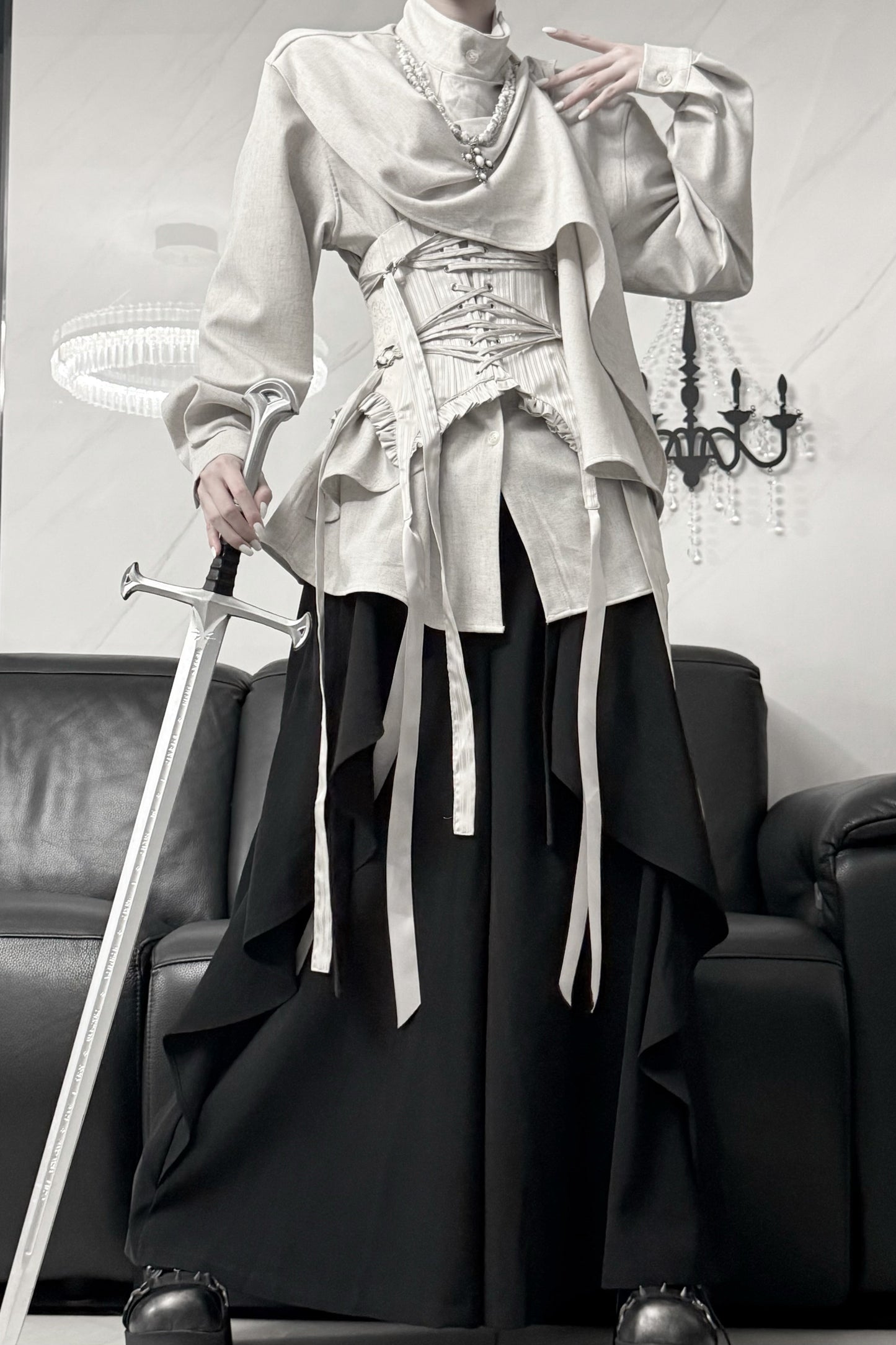 Top Classic Neck Gothic High