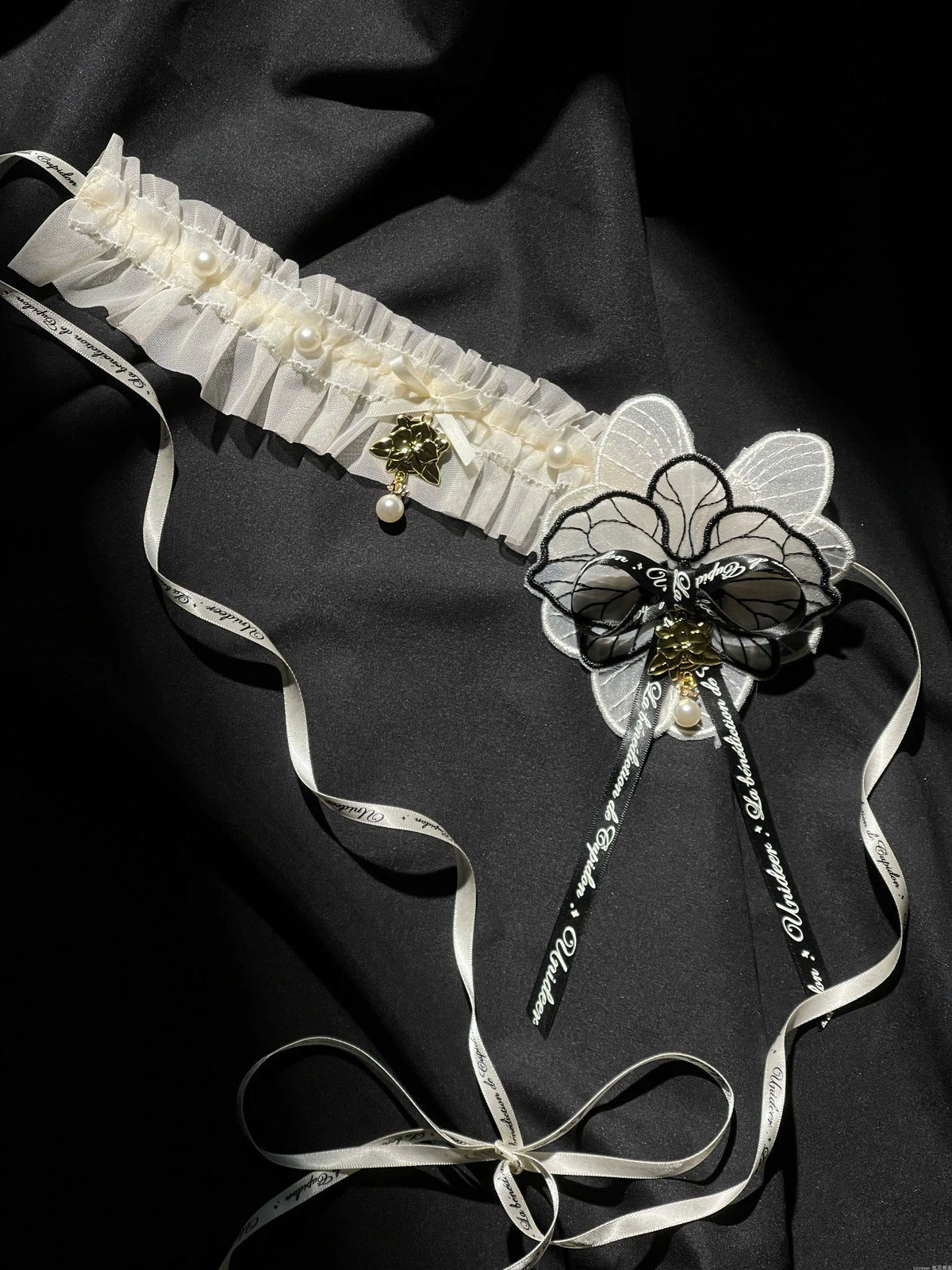 Beige Neck Accessory + Brooch from Unideer's Butterfly Orchid Note collection