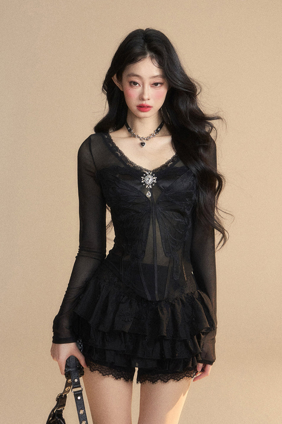 トップメッシュクランベリー 予約商品 オーストラリアンレース Vネック