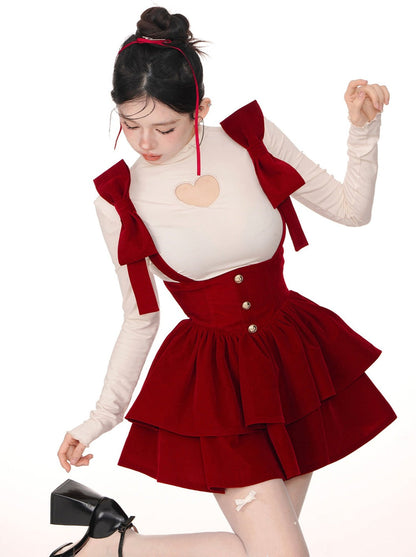 Strapsrock mit Schleife und großen Schultern