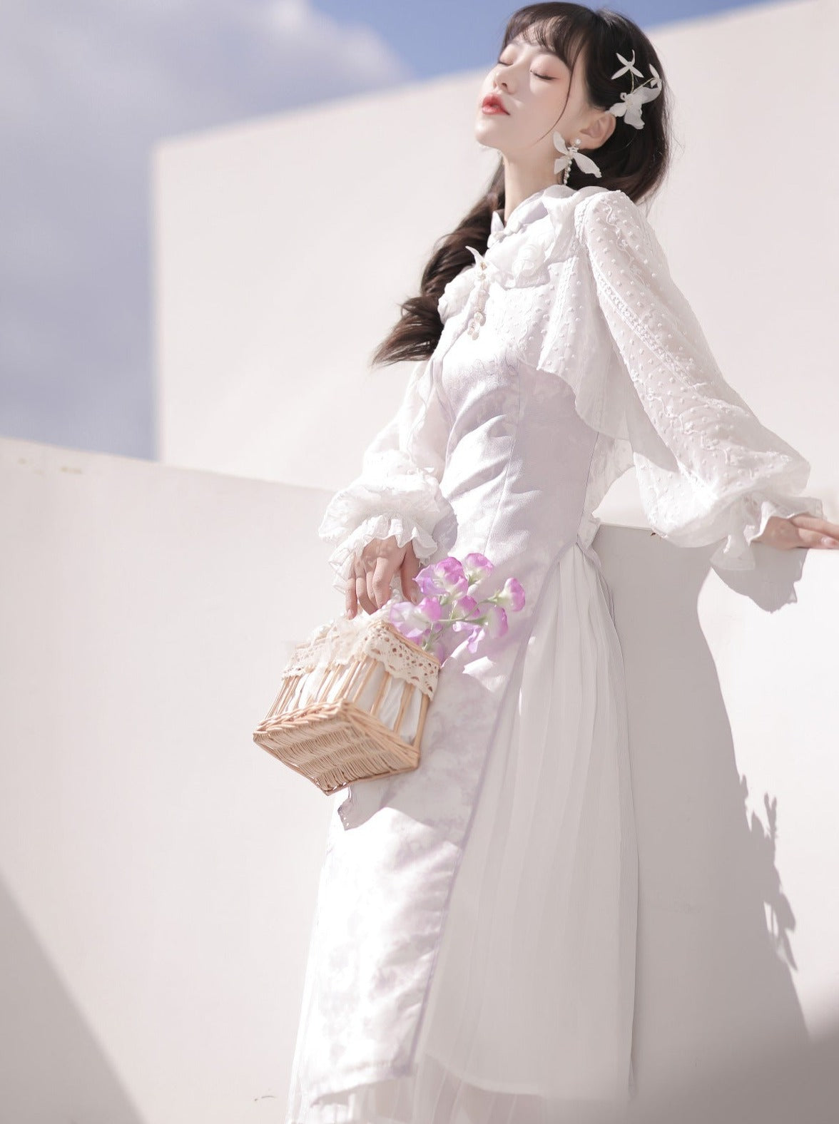 フリルチャイナドレス + 紫のカーディガン 薄手の花柄