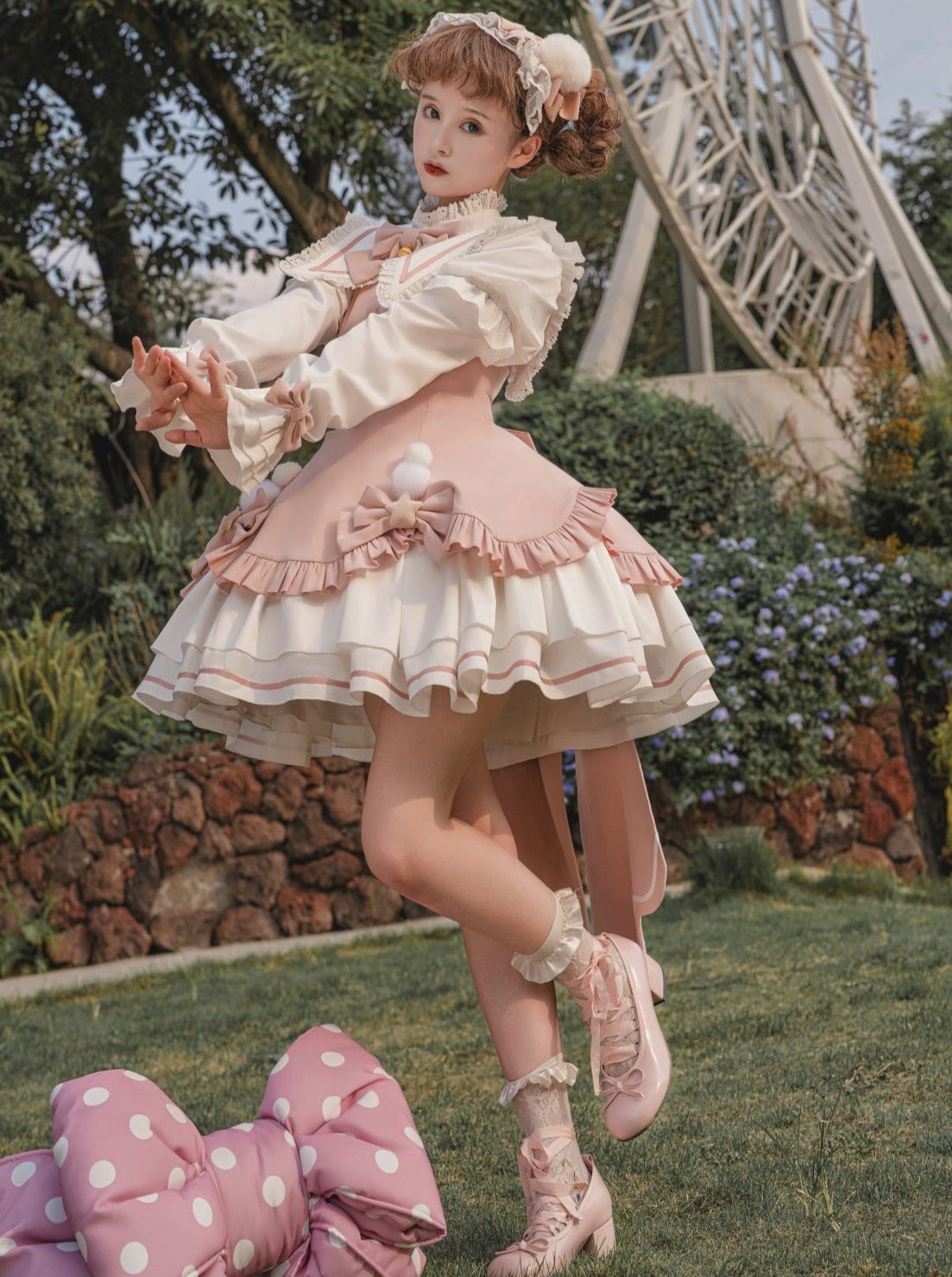 Süßes Lolita-Kleid. Magisches Reservat-Mädchen, mädchenhaft