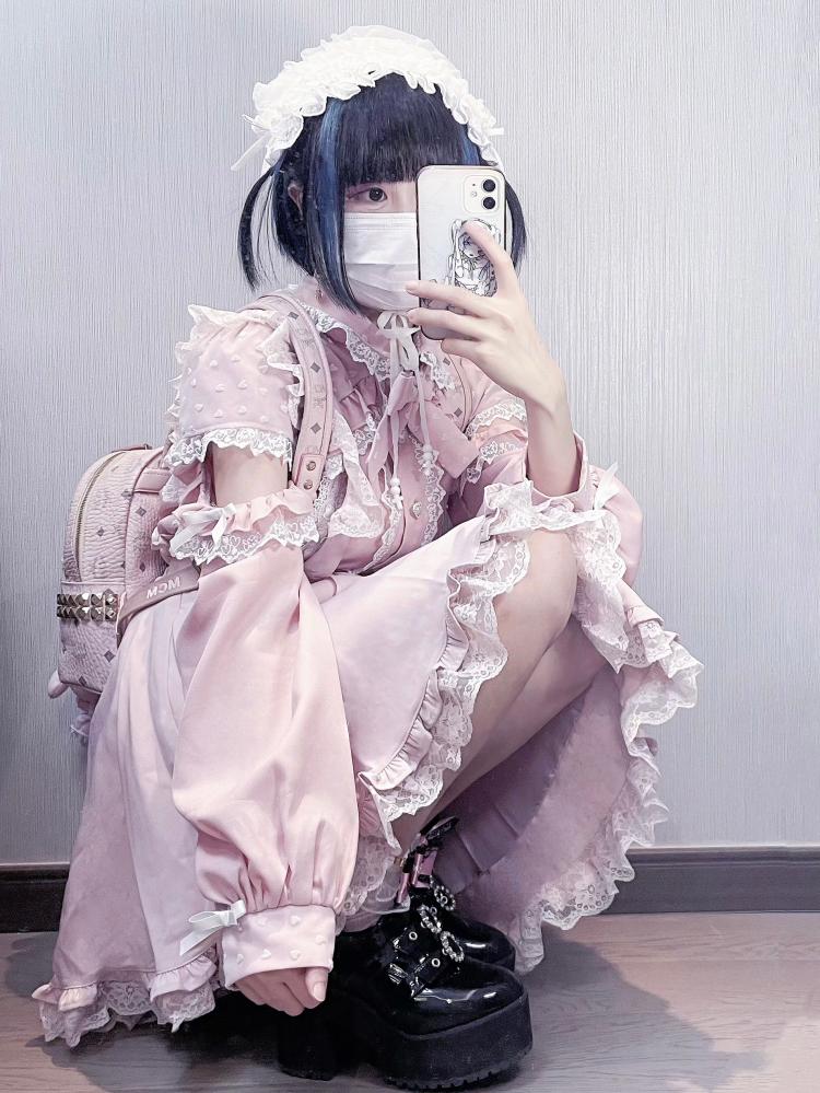 Transparente Bluse mit offenen Schultern in Massenproduktion