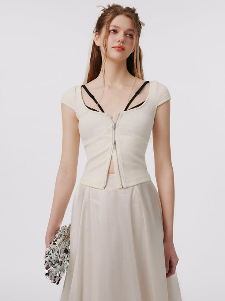 Zweiteiliges, schmales Oberteil mit Kontrastnaht