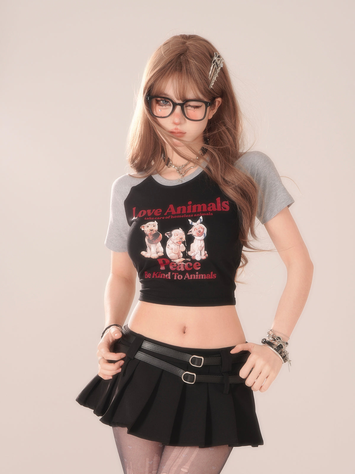 プラグインラウンドアニマルTシャツネックスリーブ