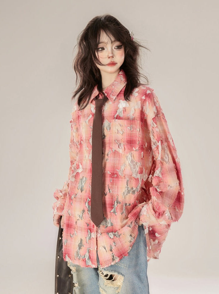 レトロなチェックシャツ破れ