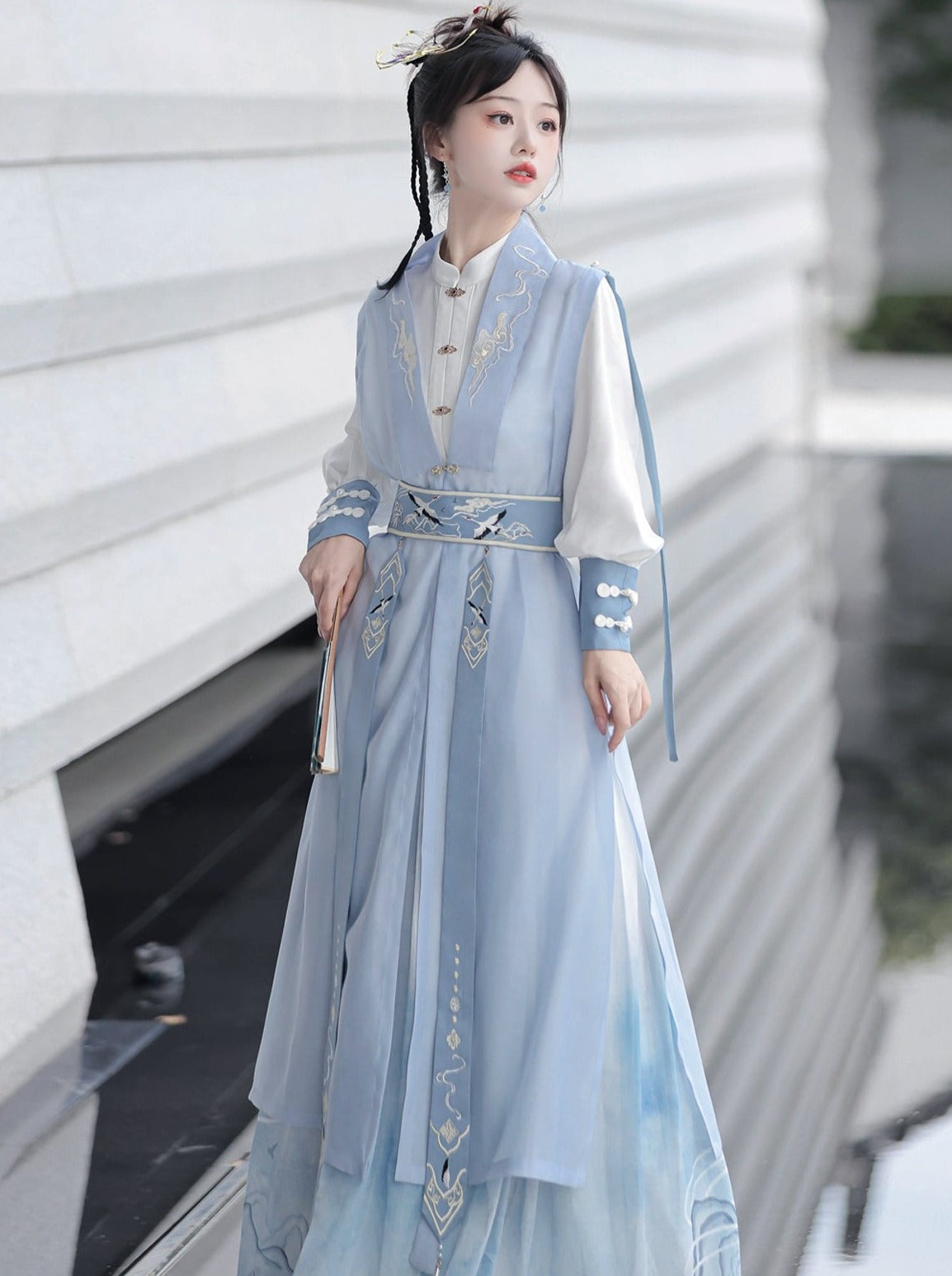 Light Vest Long Design + Blouse China China Belt + Blue China Tassel Skirt