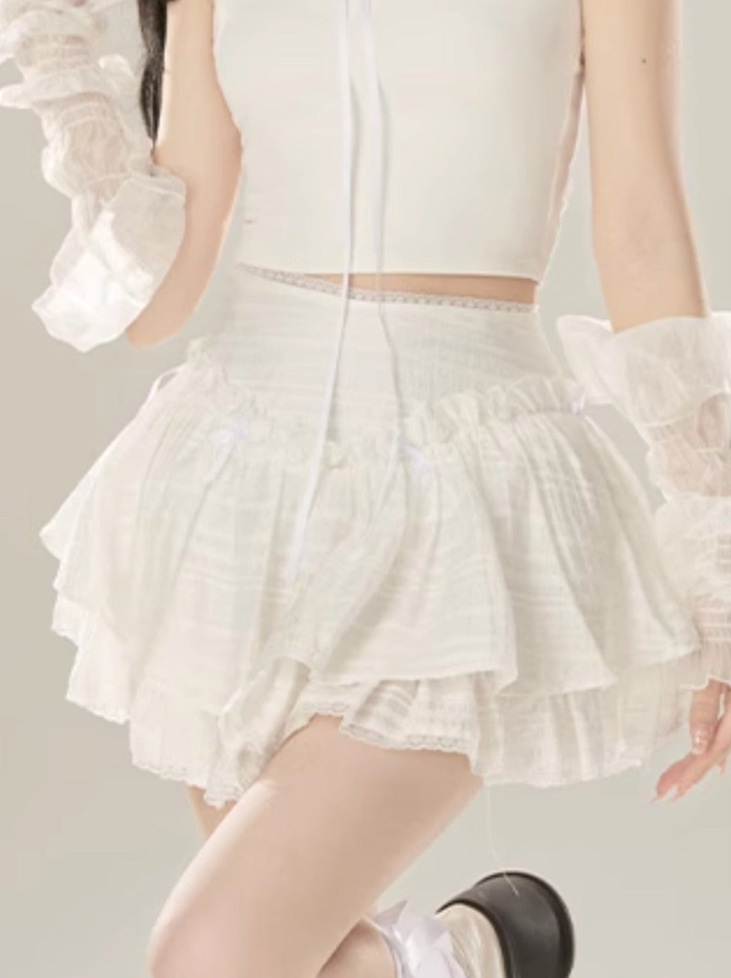 スカートレースホワイトケーキ