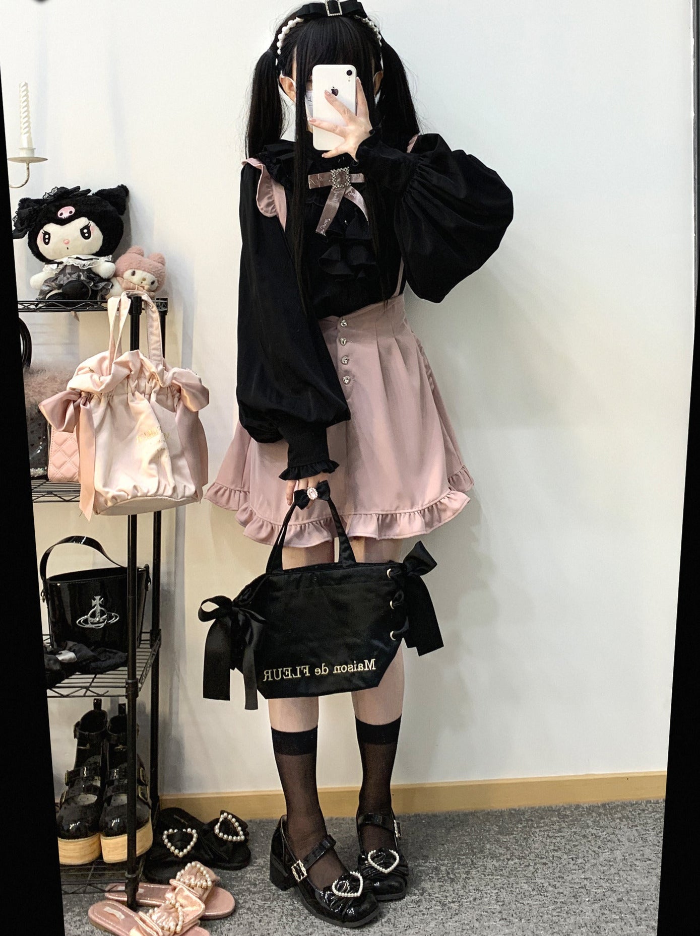 Love – Strapsrock mit Rüschen und Edelsteinen