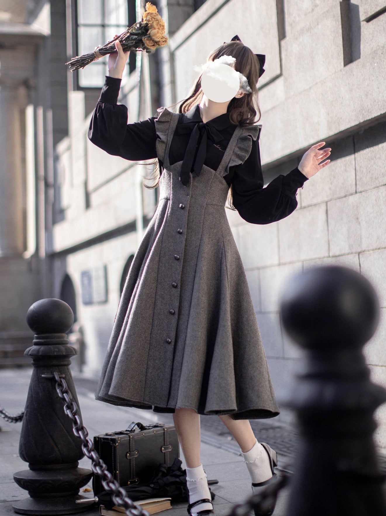 Suspender Retro Shirt Ruffle Ribbon Skirt Elegant Sleeve Black + Volume Shoulder