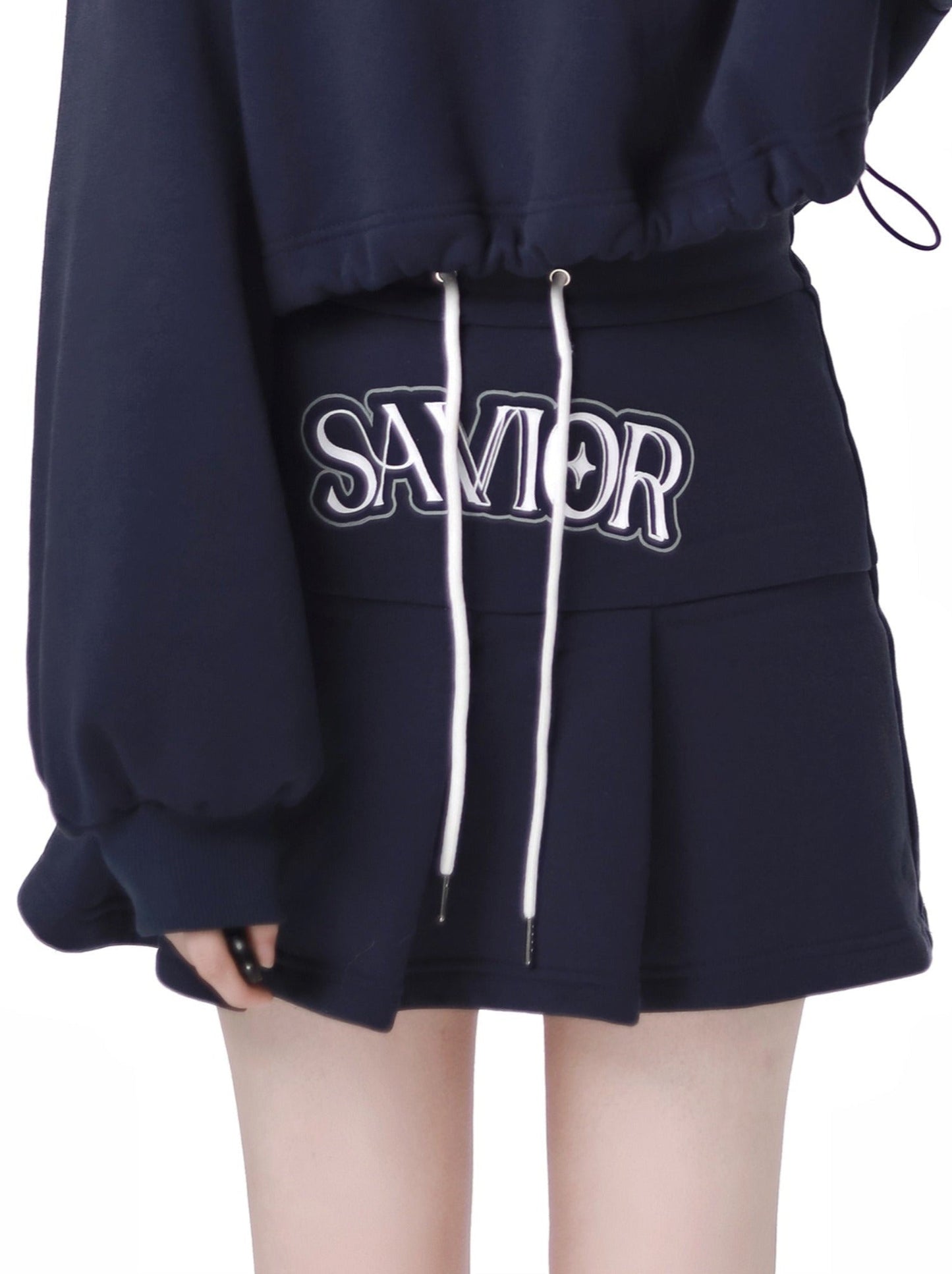 Capricenvy – Blauer College-Anzug im neuen Stil