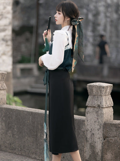 China Hosenträger Bluse Grün Dunkel + Rock + Schal