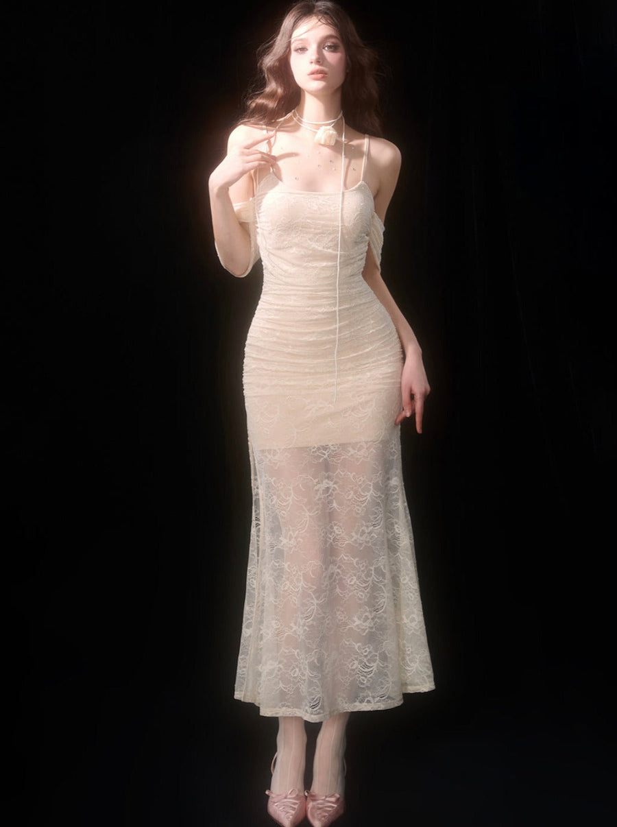 Robe longue transparente en dentelle abricot