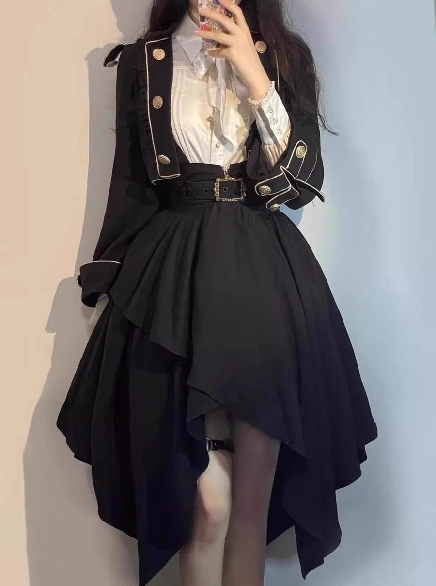 Gothic Pepy Strapskleid + Collegejacke + Taipei-Hemd