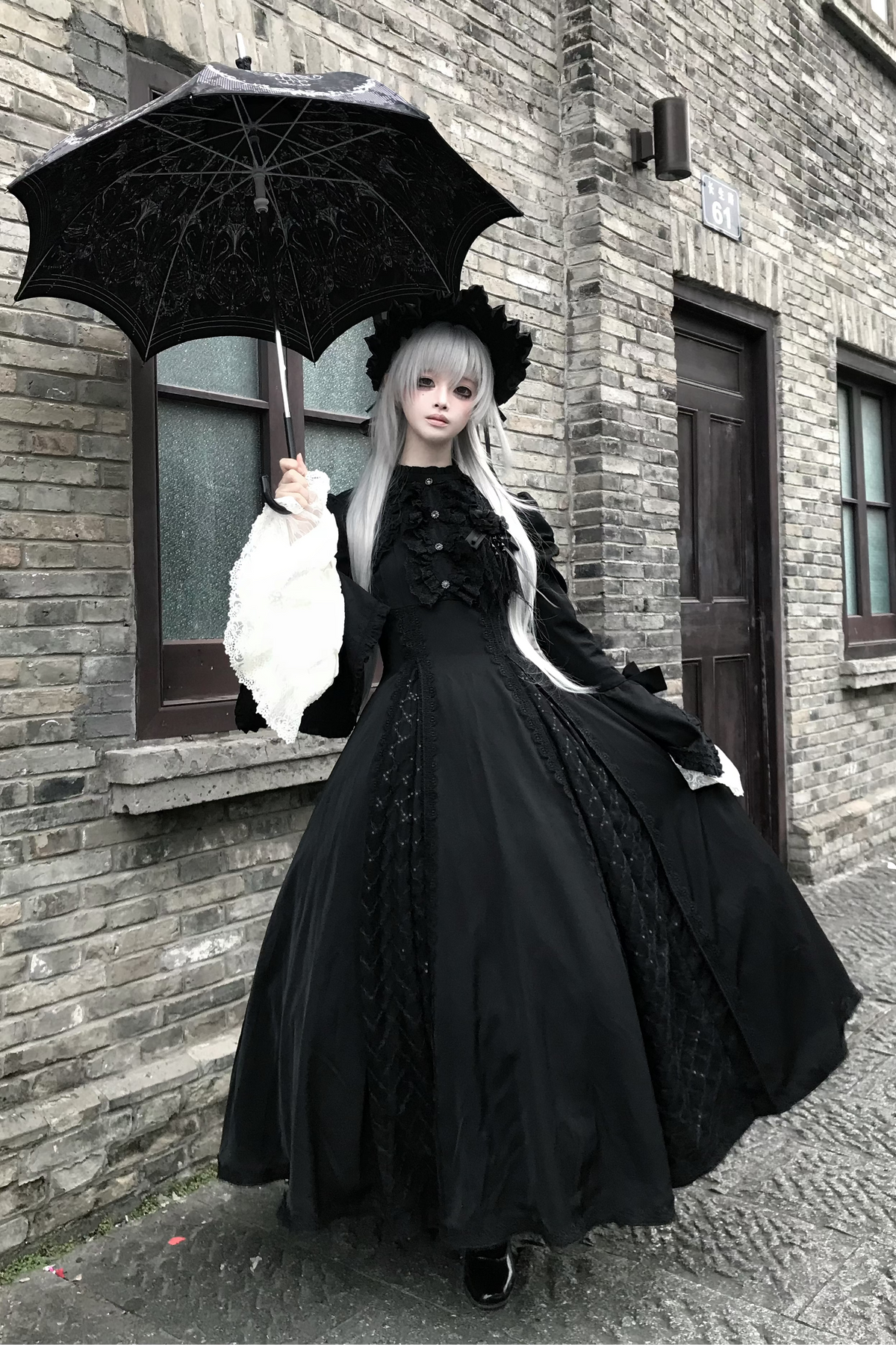 Gothic Black and White Widow Lace Princess Sleeve Faux Two-Piece Long Dress