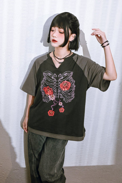 ボーンフラワーバイカラーラグラントップVネック