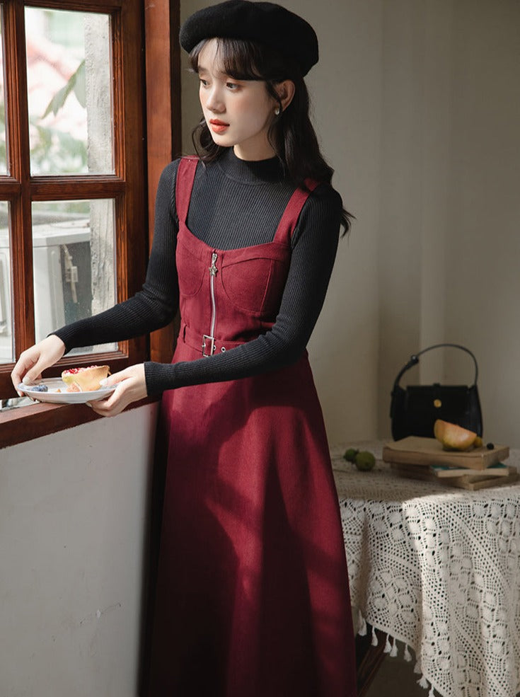 スリムニット レトロハーフ＋サスペンダー タートルネックスカート