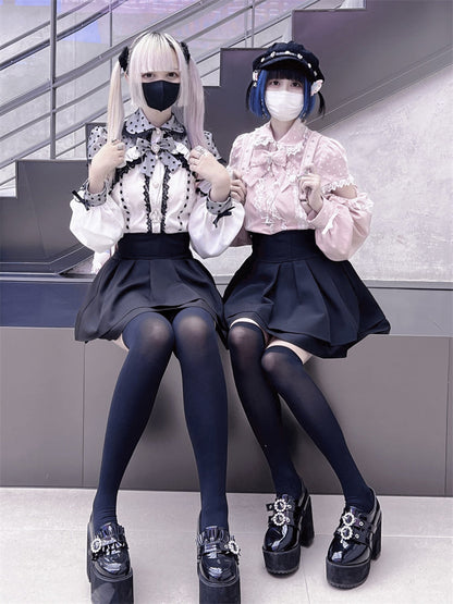 Transparente Bluse mit offenen Schultern in Massenproduktion