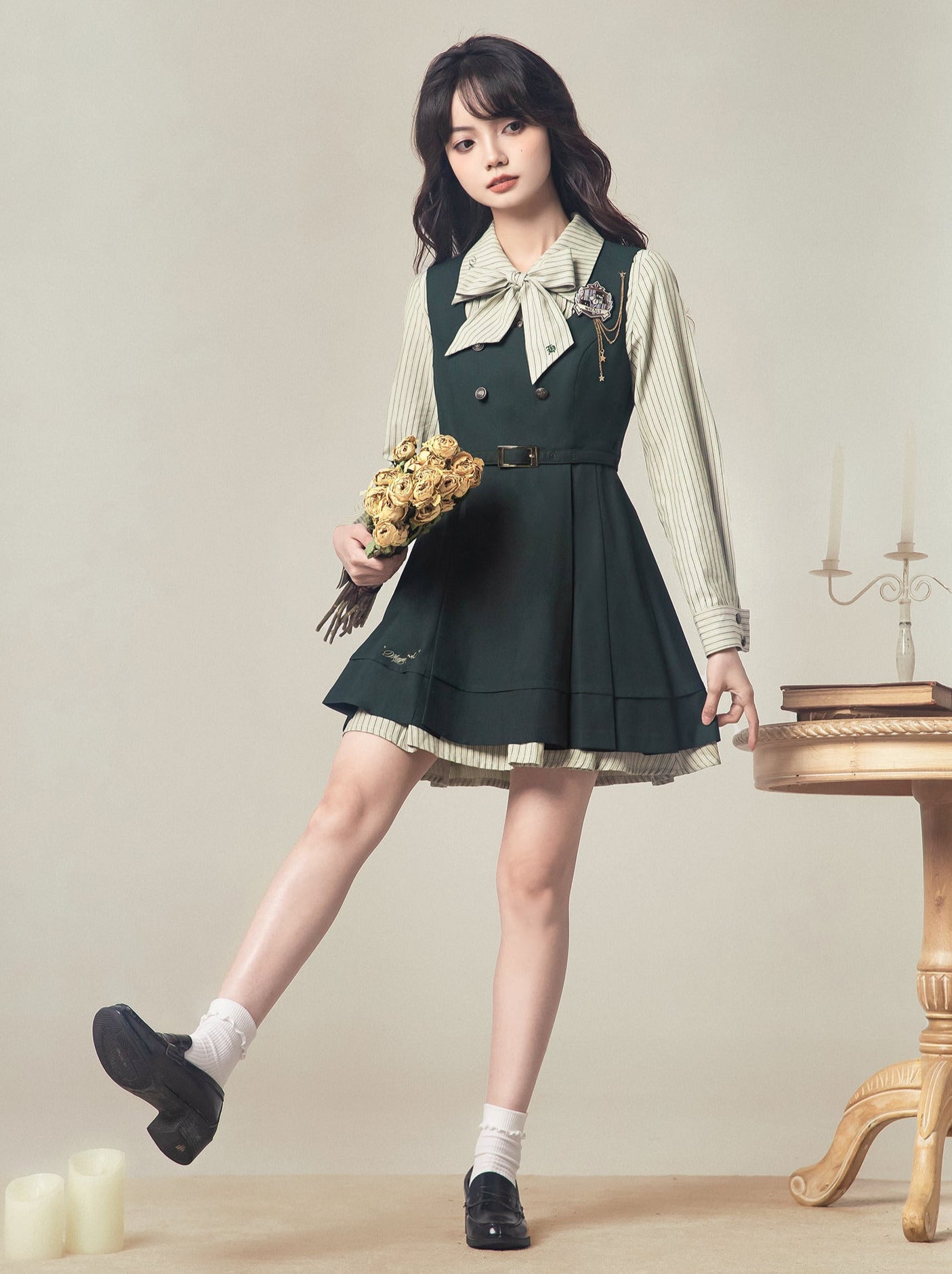 ストライプベスト マジックドレス ナイト刺繍スーツ シャツドレス バッジ