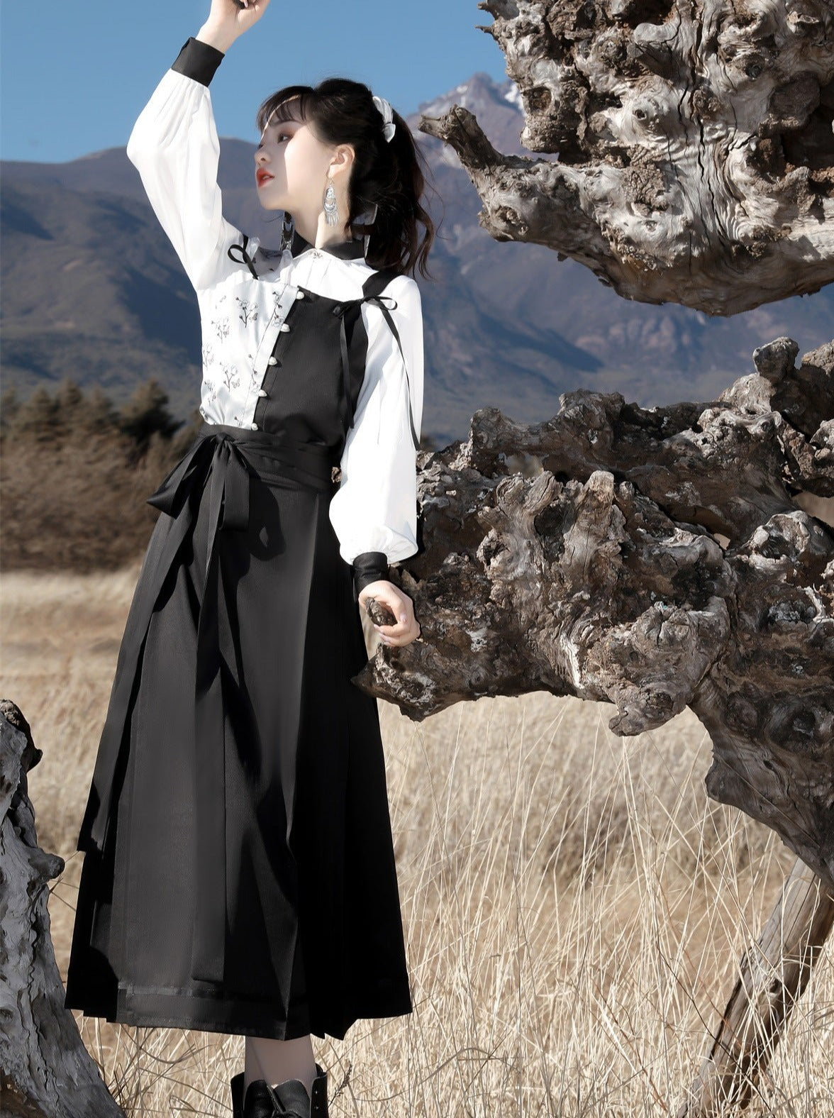 Suspenders Vest China + Blouse Flower Bi-color Asymmetrical Dark