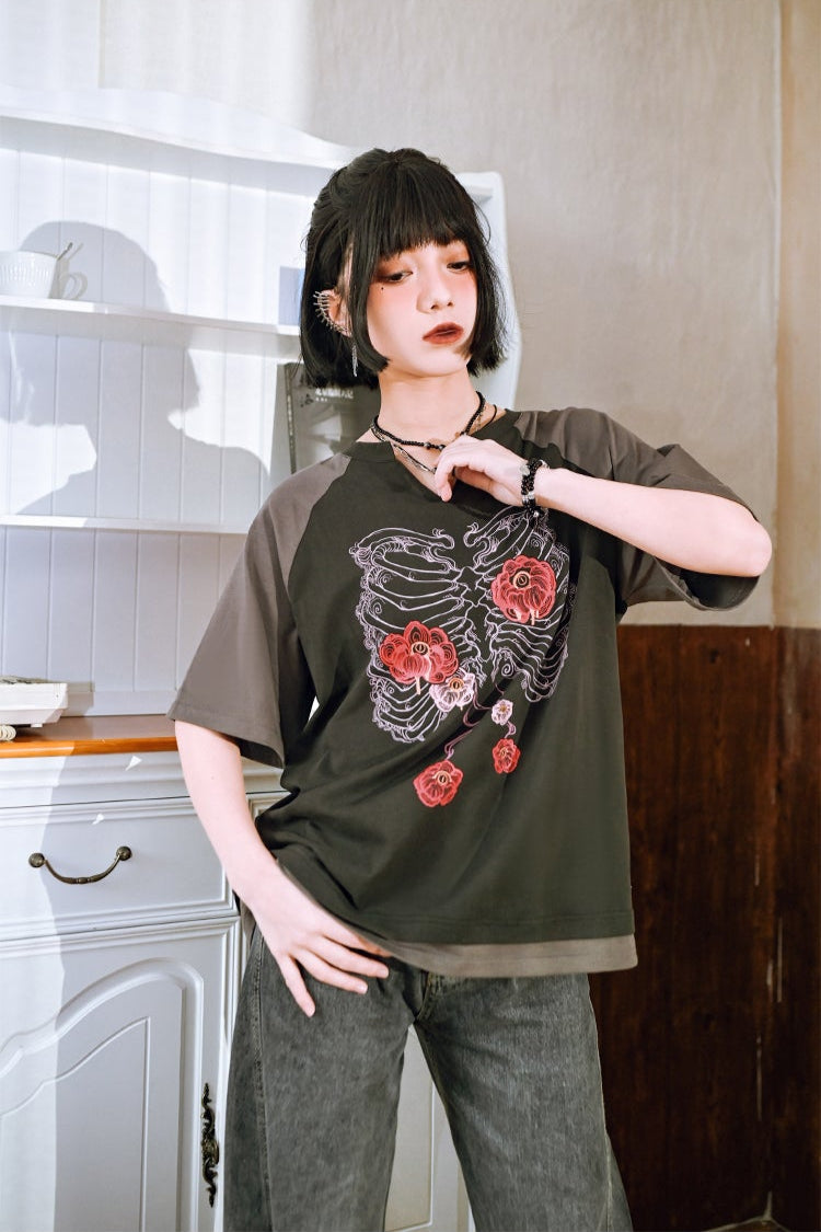 ボーンフラワーバイカラーラグラントップVネック