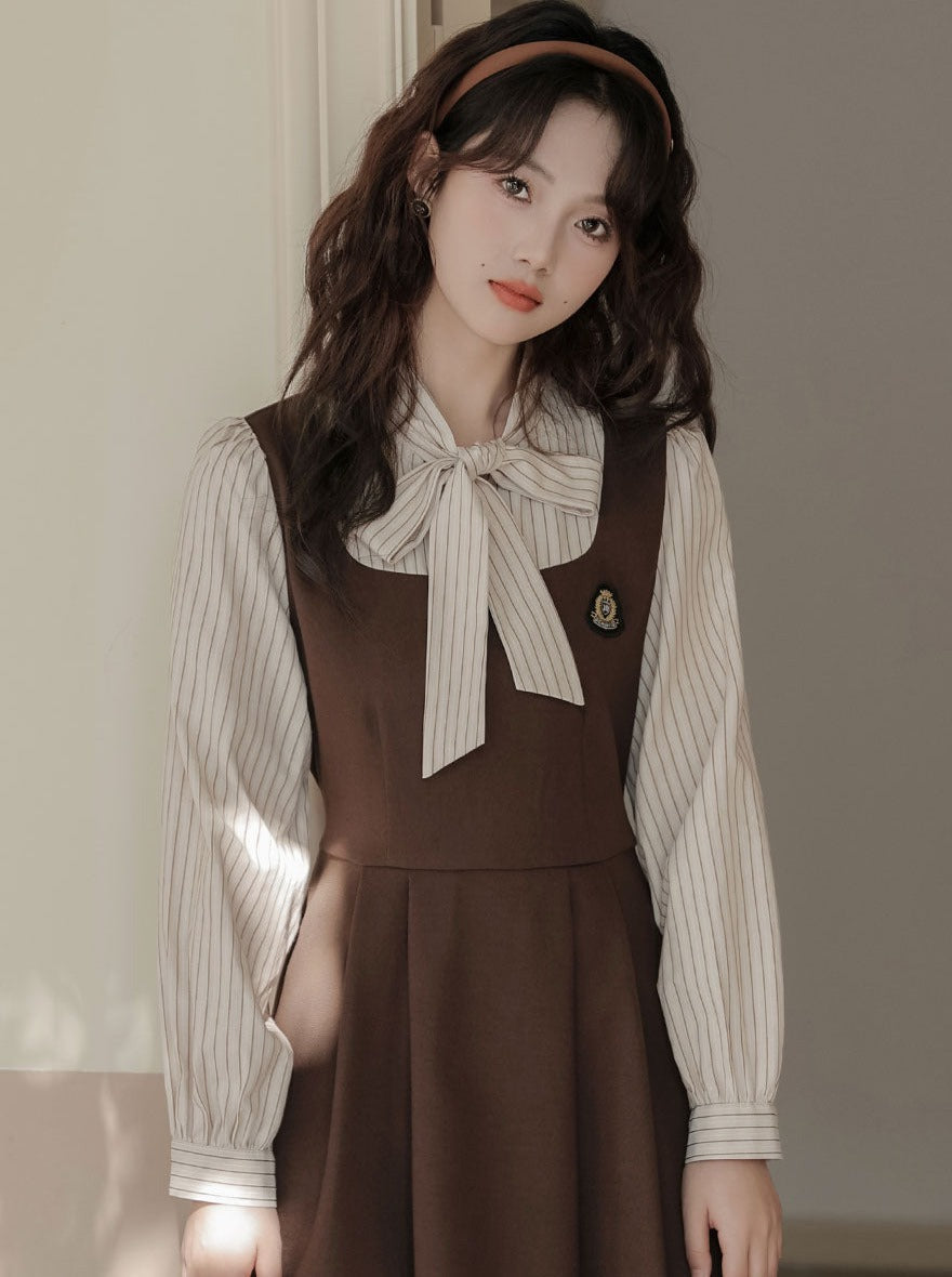 ストライプスタイルのドレス スプライシングフェイクカレッジ