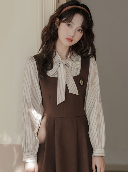 ストライプスタイルのドレス スプライシングフェイクカレッジ