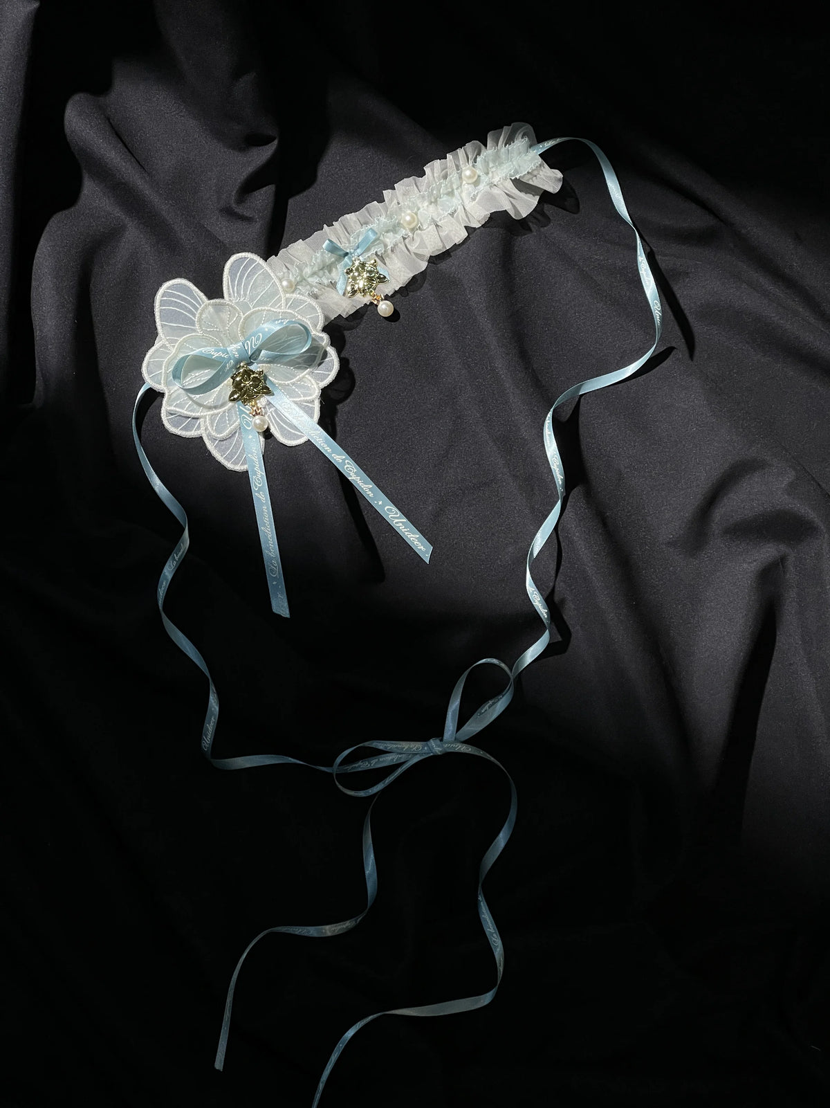 Blue-Green Neck Accessory + Brooch from Unideer's Butterfly Orchid Note collection