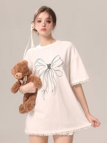 大きなルーズイラストTシャツアートリボン