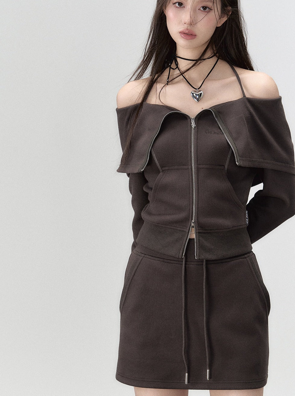 Off-Shoulder + Träger-Sweatshirtrock mit Reißverschluss