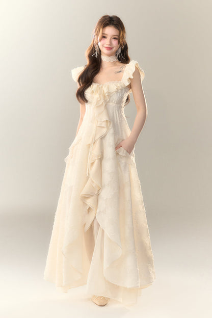 Jacquard-Feiertagskleid mit Rüschen