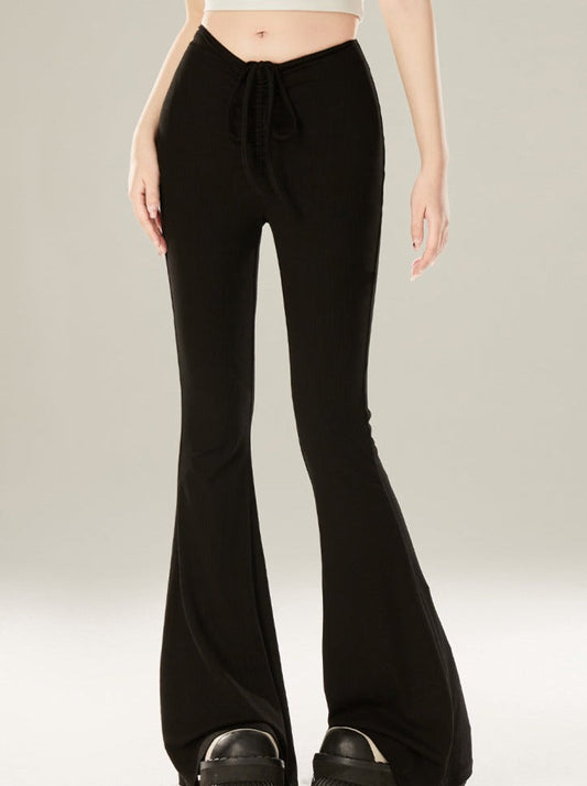 Hose mit schmaler, ausgestellter Taille