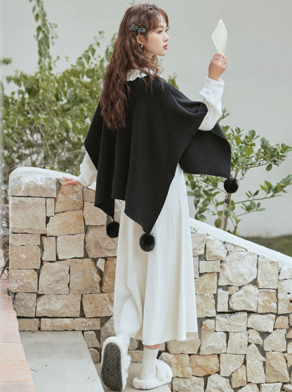 ファーケープ、マント、ポンポン