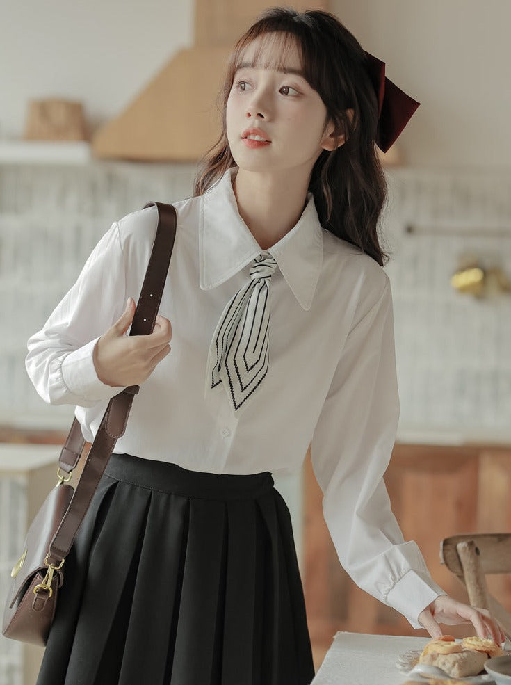 Schal + Revers Langes Hemd Rock Plissee