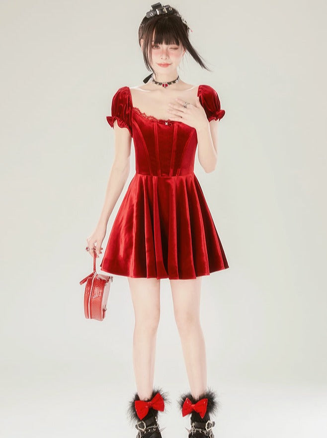 パフスリーブスエードレッドドレス