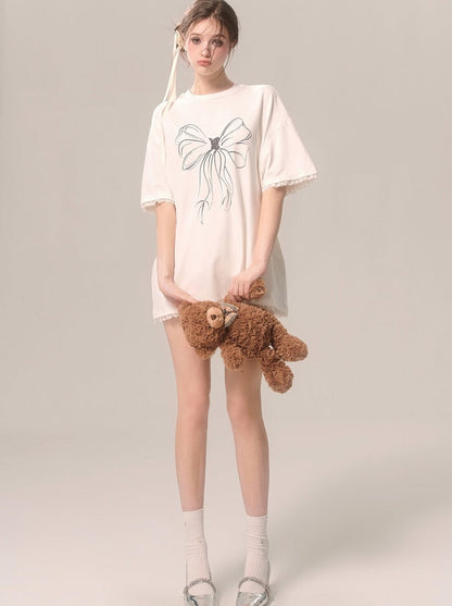 大きなルーズイラストTシャツアートリボン