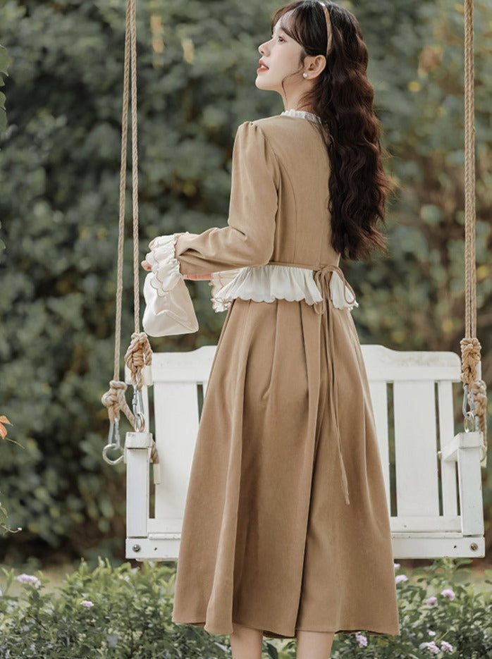 フレンチレトロスタイルのロングスカート