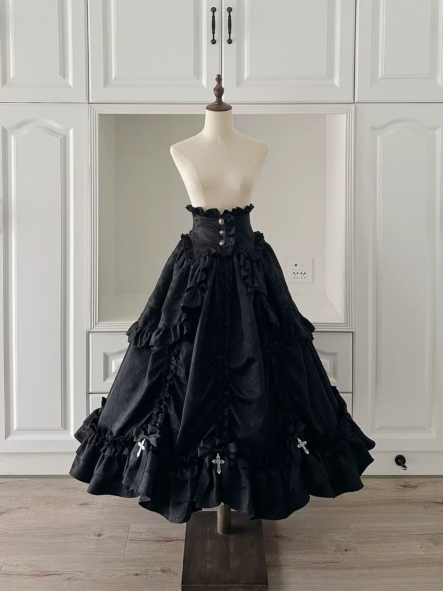 IS ME Nocturne Cross Gothic Lolita Dress Set