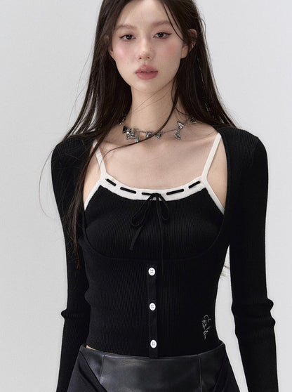 サスペンダーニット + フレンチリトルカーディガン