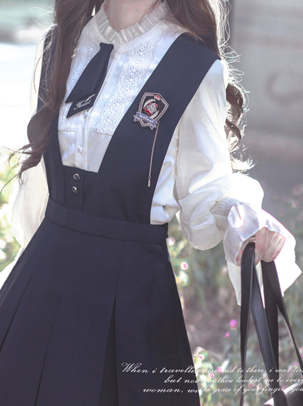 Stil Baskenmütze + Emblem Elegante Rüsche + College Chiffon Kleid + Bluse Krawatte Retro Cyan