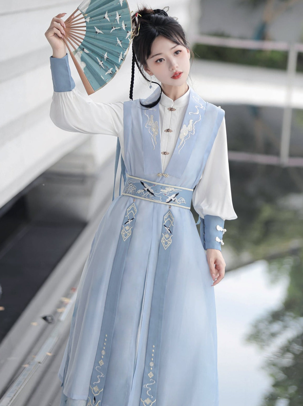 Light Vest Long Design + Blouse China China Belt + Blue China Tassel Skirt
