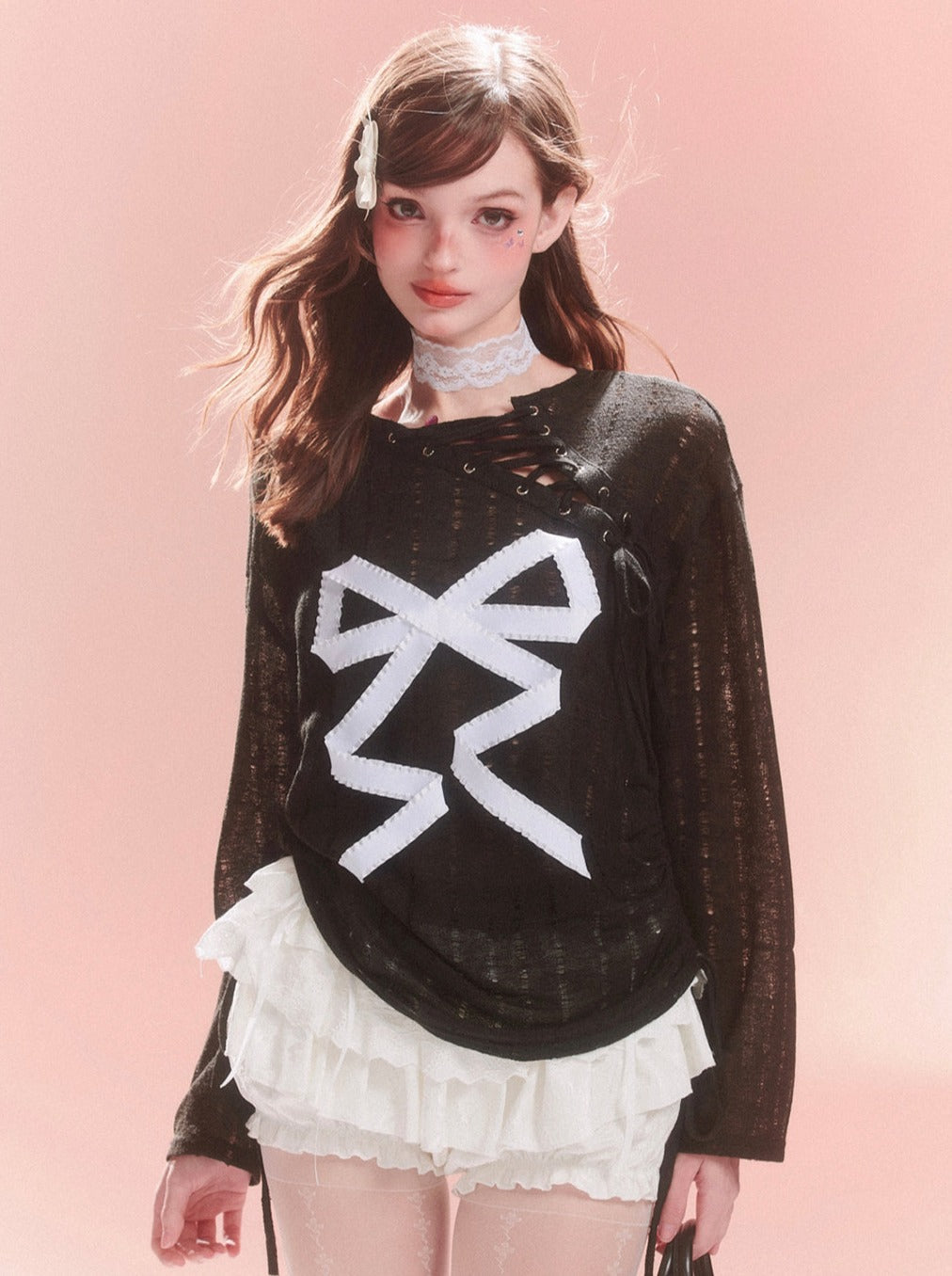 Transparentes, asymmetrisches Spitzenoberteil mit Schleife