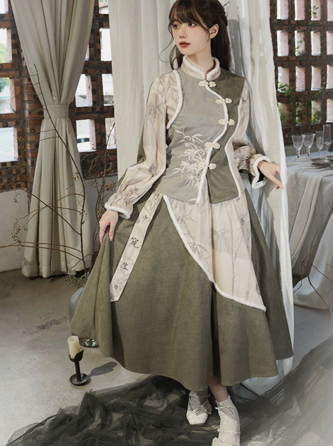 Ausgestelltes Top + Rock mit Print China