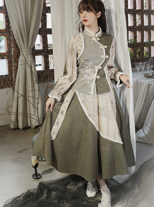 Ausgestelltes Top + Rock mit Print China