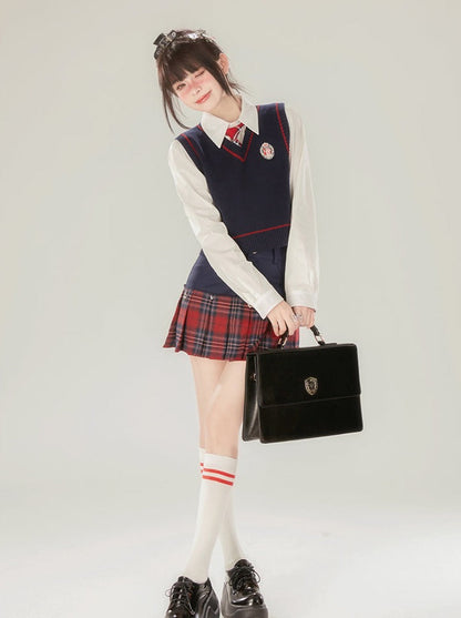 Karierter Rock im College-Stil