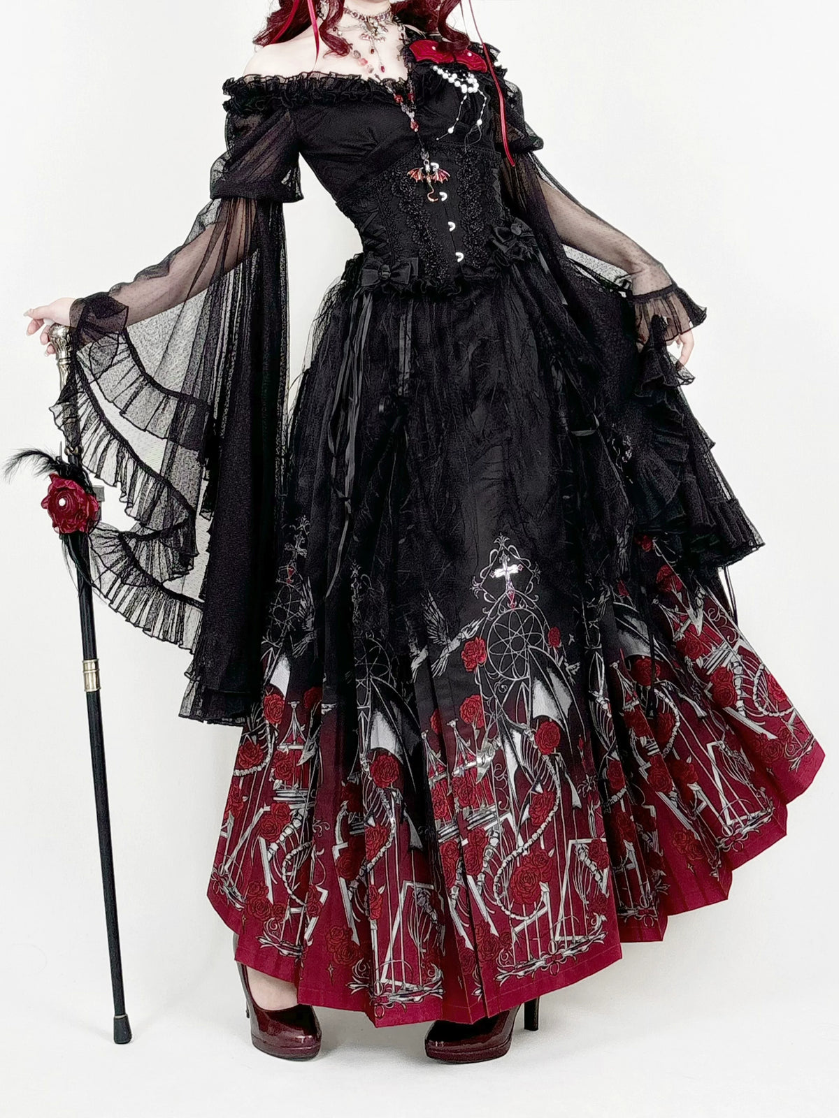 Dragonbone Princess black-and-red mamian skirt worn on model