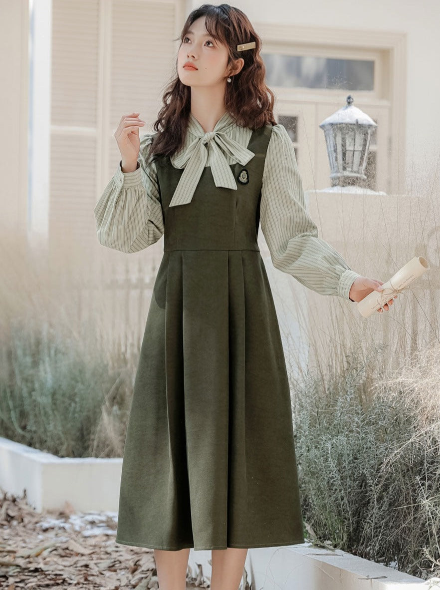 ストライプスタイルのドレス スプライシングフェイクカレッジ