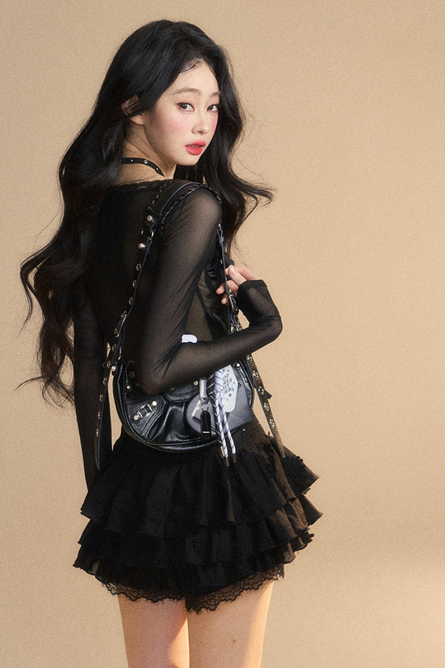 トップメッシュクランベリー 予約商品 オーストラリアンレース Vネック