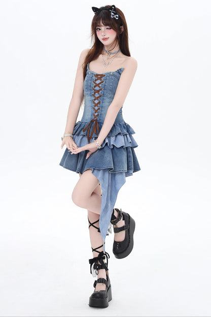 Schlankes Denim-Girl-Millennial-Spice-Kleid